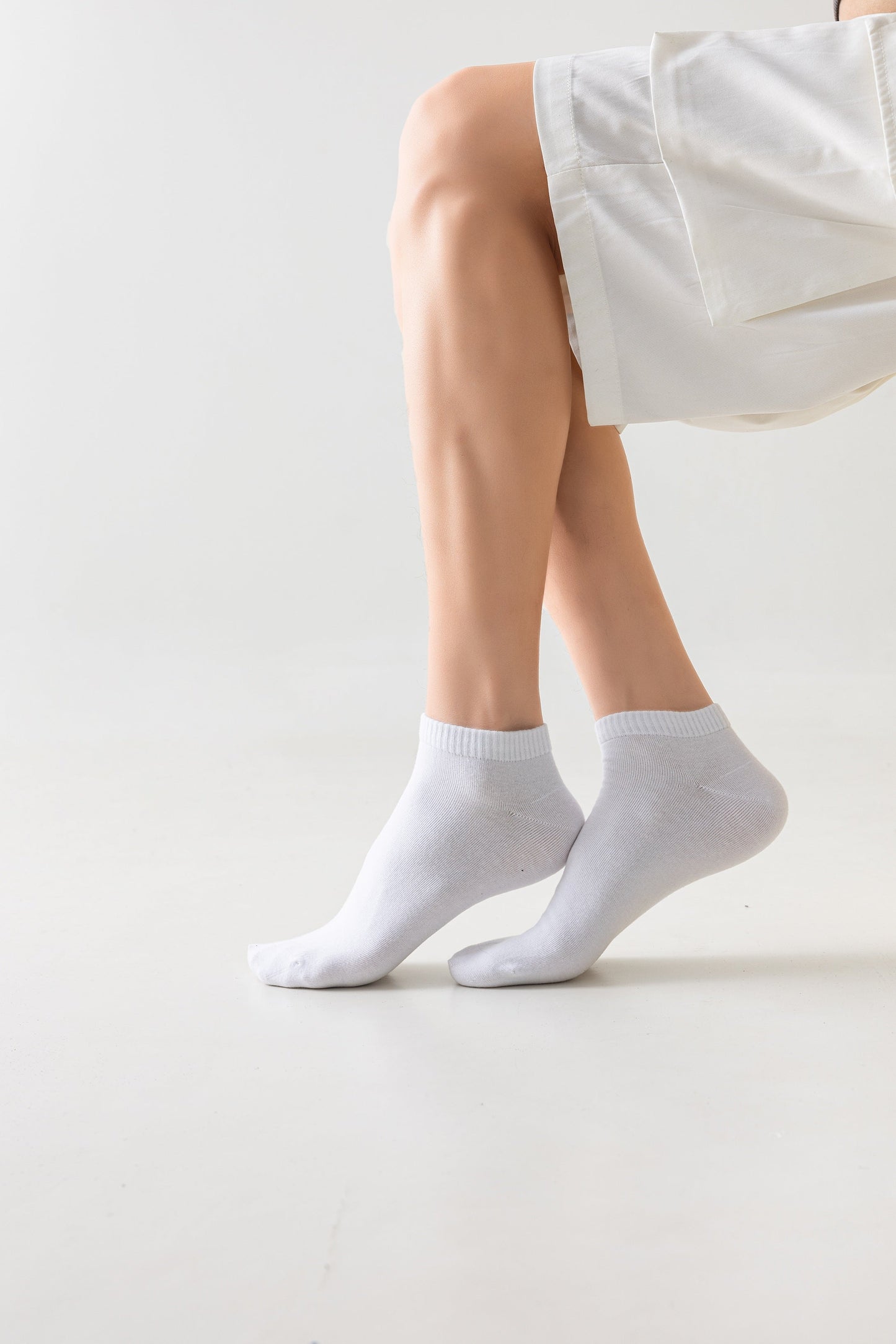 6 pár férfi alacsony sportzokni, antibakteriális és varrásmentes, 6533 fehér