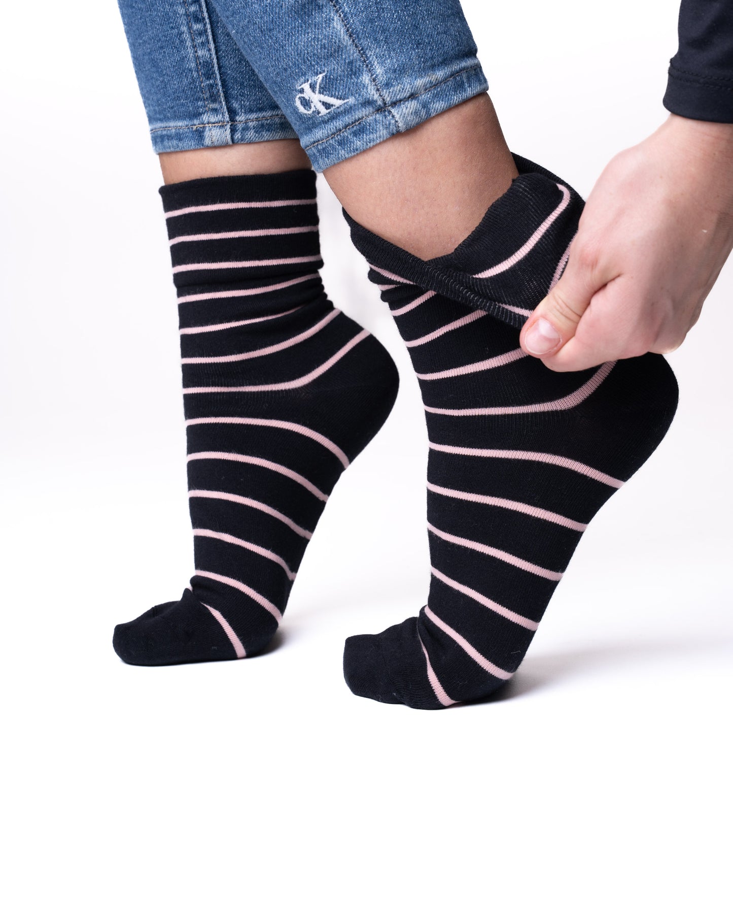 6 pár antibakteriális női zokni guminélküli és varrás nélkül, csíkos 5838