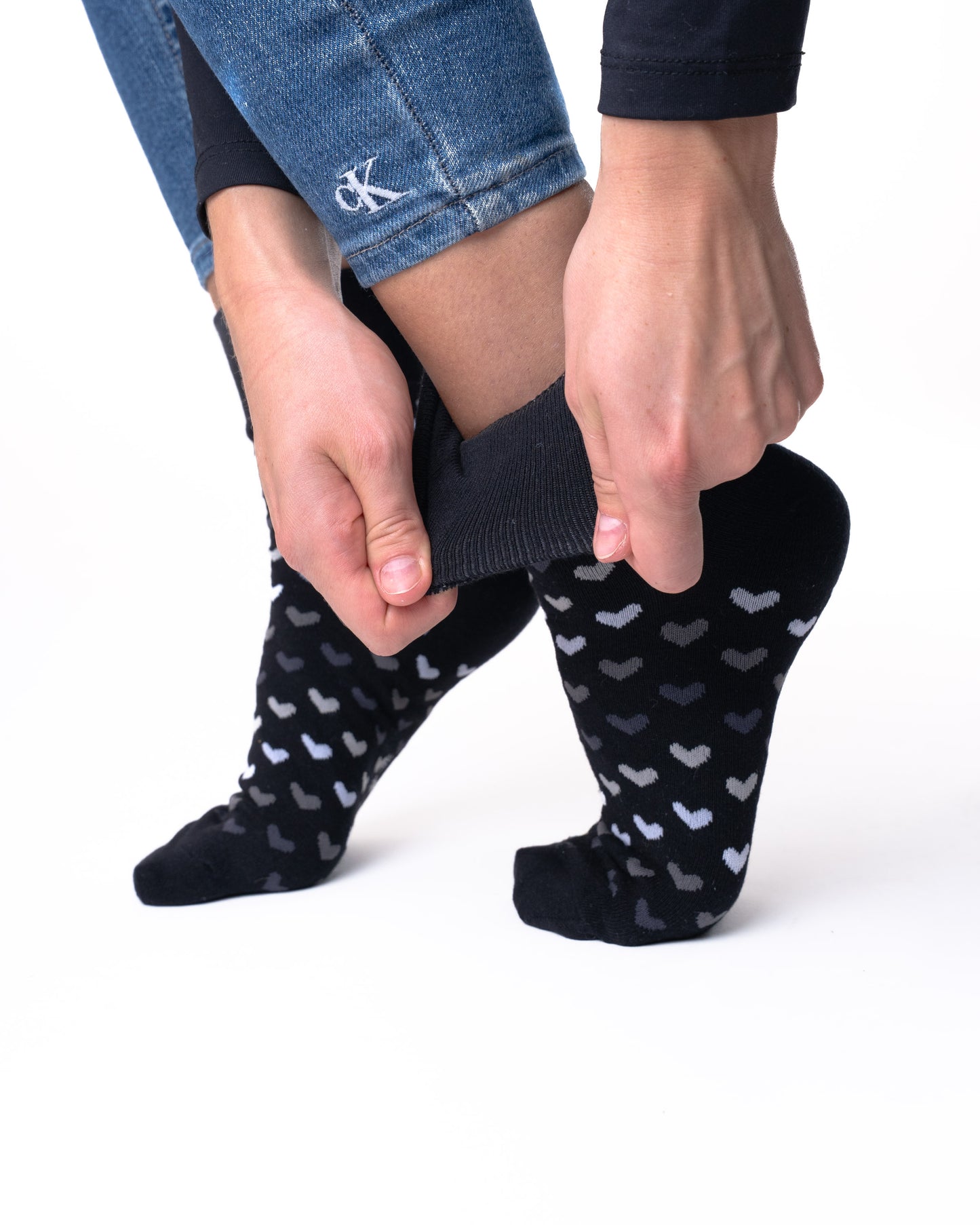 6 pár női guminélküli zokni különböző mintákkal 5580.3 sötét