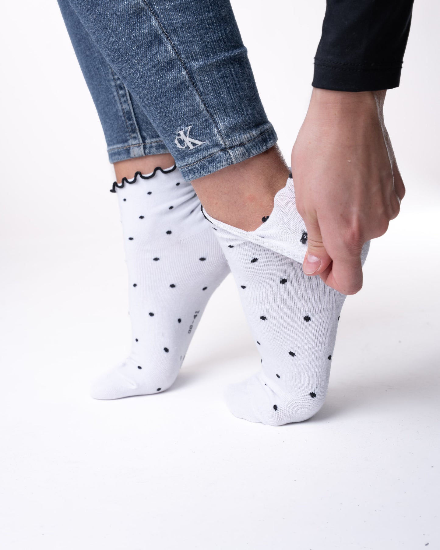 6 pár női guminélküli zokni, félmagas pöttyös 5573